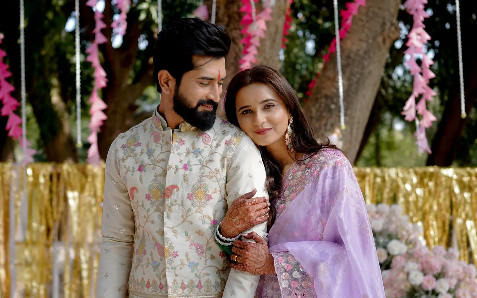 What is Candid Wedding Photography and How is it Different from Traditional Photography?